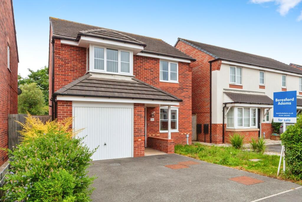 3 bedroom detached house for sale in Harbridge Road, CHESTER, Cheshire, CH4