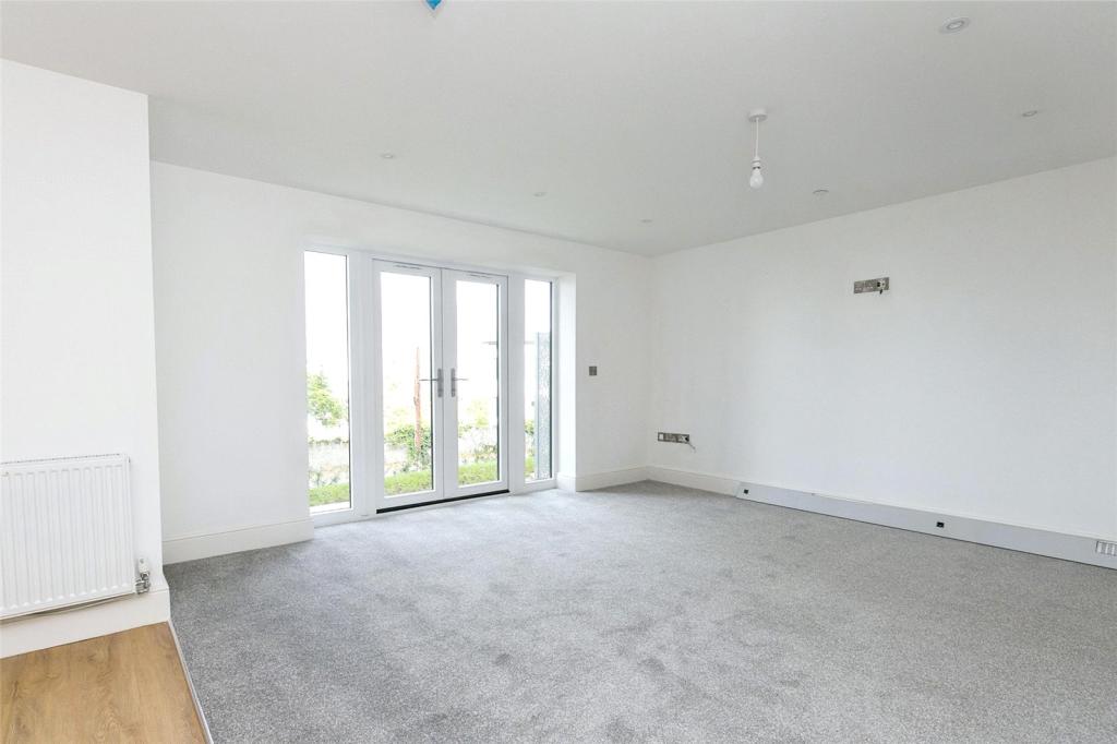 2 bedroom flat for sale in Rydal Mount, Queens Drive, Colwyn Bay, LL29
