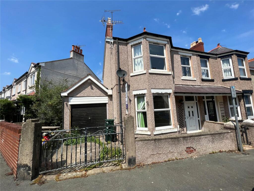4 bedroom semidetached house for sale in Grove Park, Colwyn Bay, Conwy