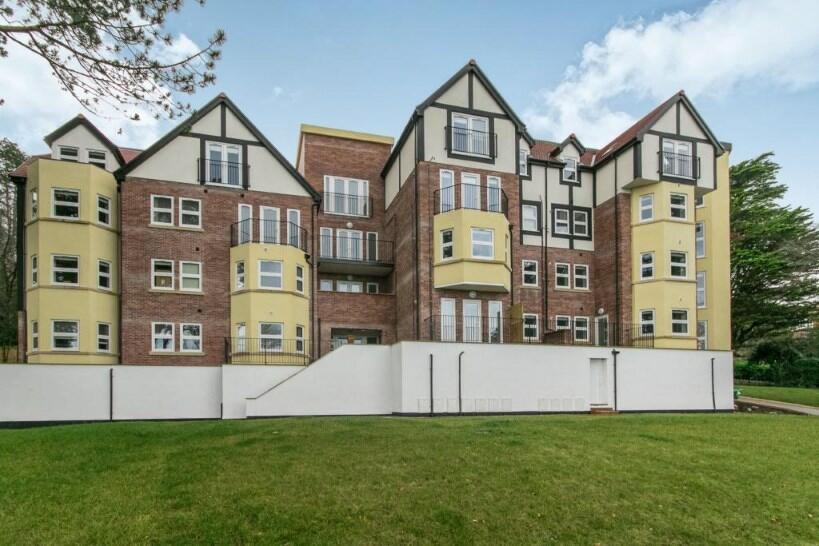 2 bedroom flat for sale in Forest Hill Apartments, Oak Drive, Colwyn