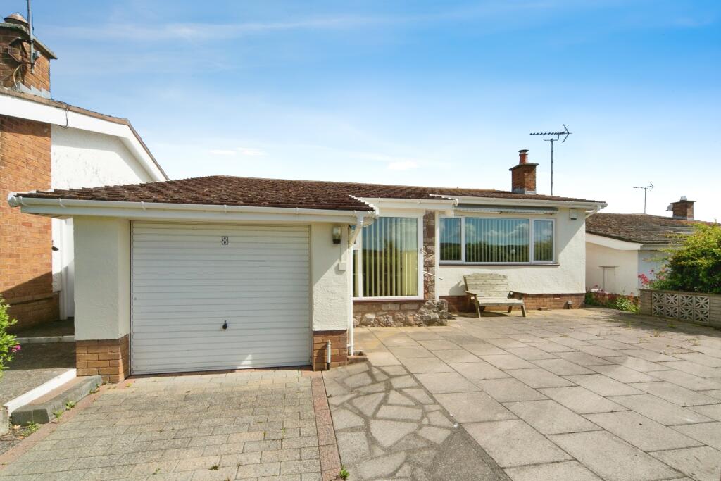2 bedroom bungalow for sale in Rochester Way, Rhos on Sea, Colwyn Bay