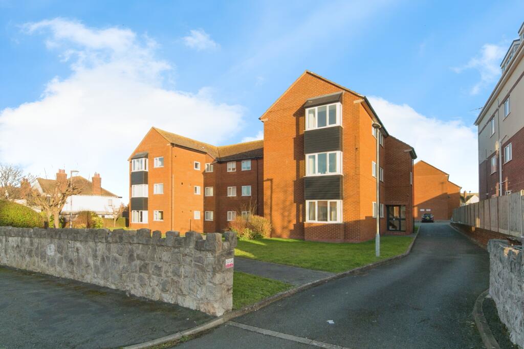 Main image of property: College Avenue, Rhos on Sea, Colwyn Bay, Conwy, LL28