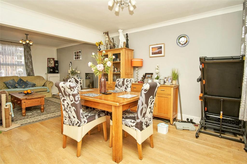 3 bedroom semidetached house for sale in Wilton Road, Shanklin, PO37
