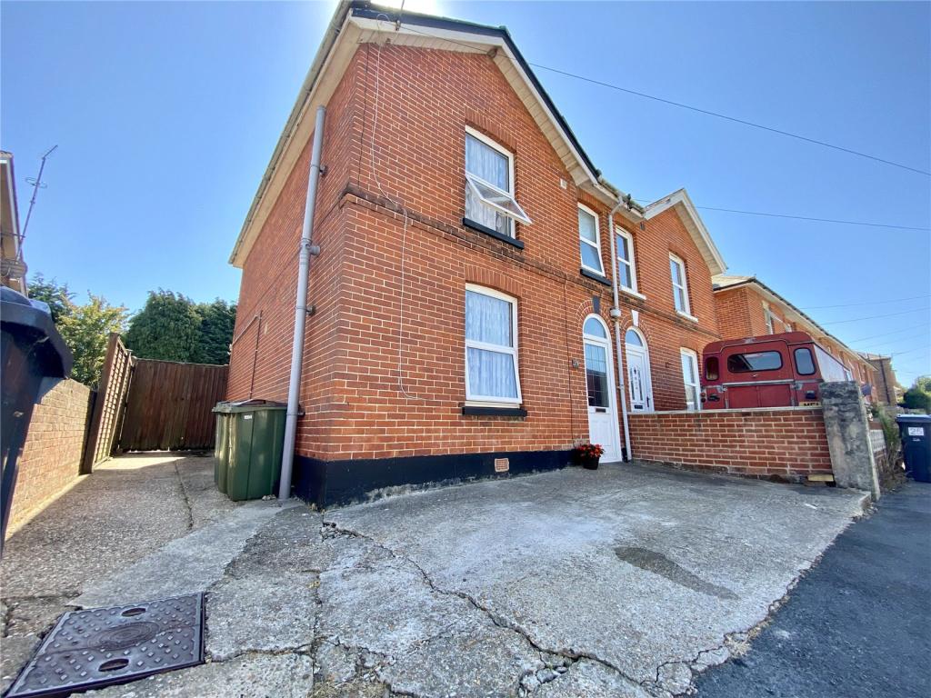 3 bedroom semidetached house for sale in Wilton Road, Shanklin, PO37