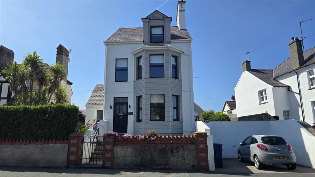 Main image of property: Walthew Avenue, Holyhead, Isle of Anglesey, LL65