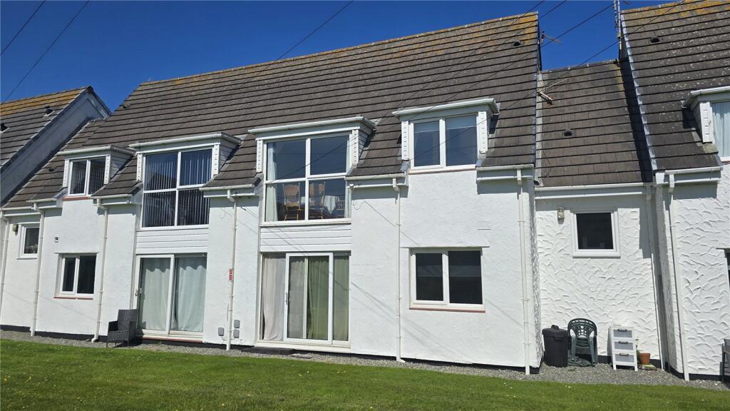 Main image of property: Isallt Lodge, Bae Trearddur, Caergybi, Isallt Lodge, LL65