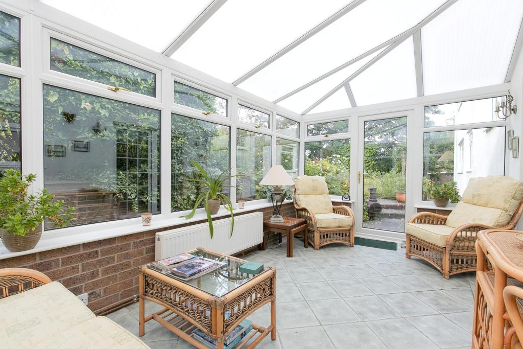 4 bedroom detached house for sale in Rhosesmor Road, Halkyn, Holywell