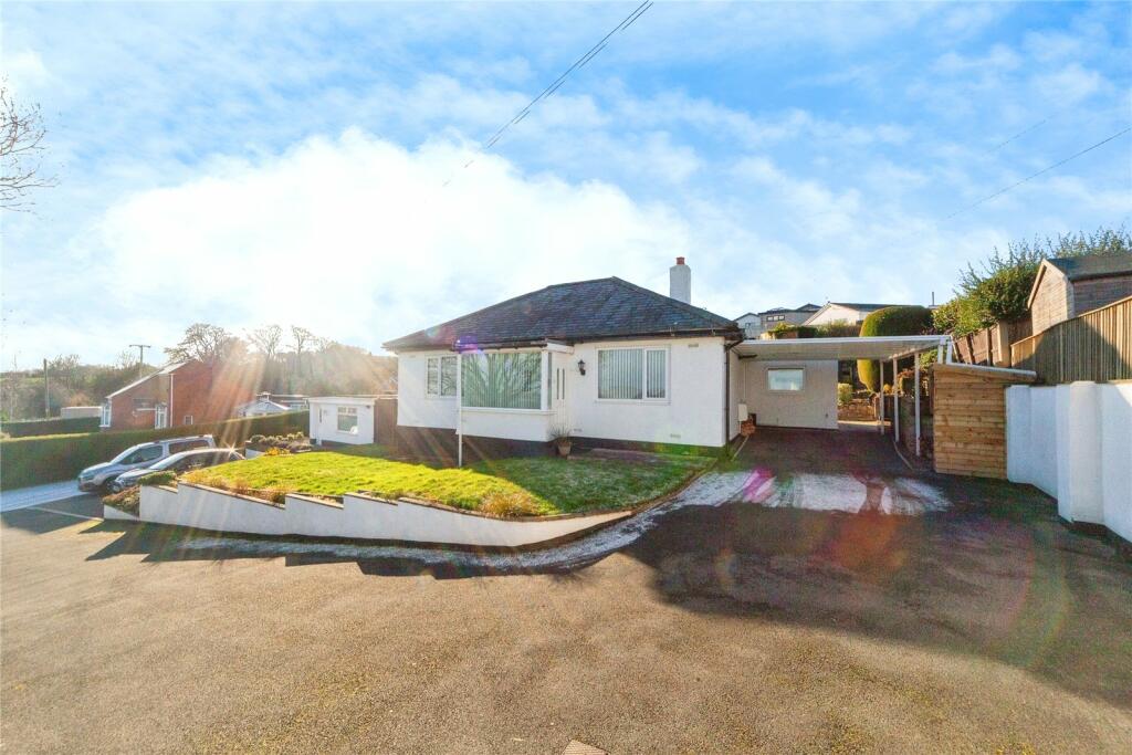 3 bedroom bungalow for sale in Pen Y Glyn, Bagillt, Flintshire, CH6