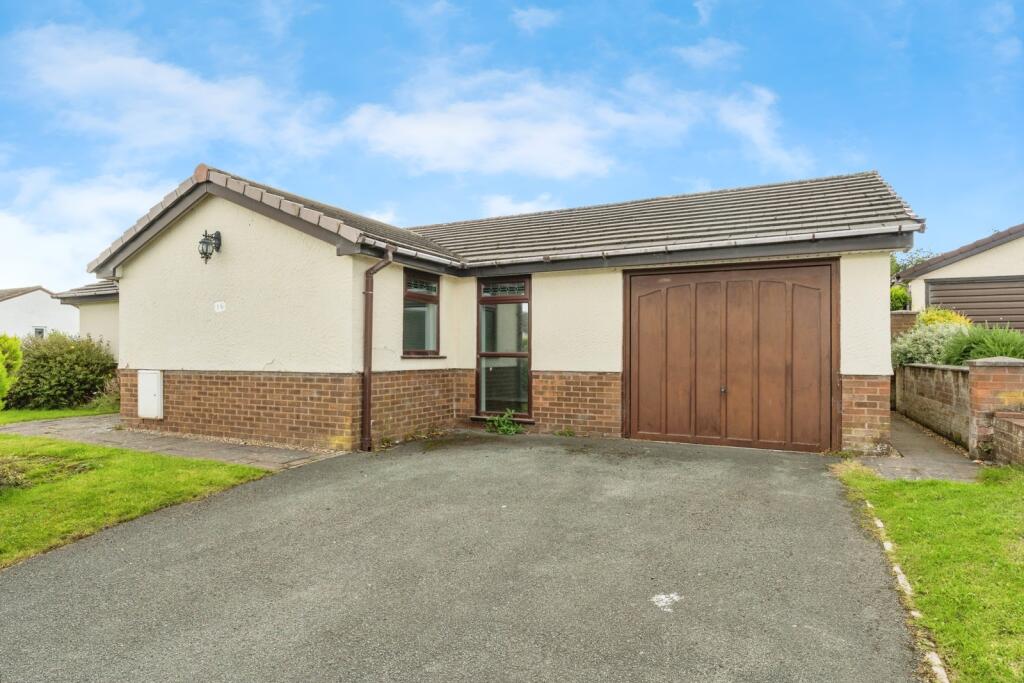 Main image of property: Bryn Felin, Pentre Halkyn, Holywell, Flintshire, CH8