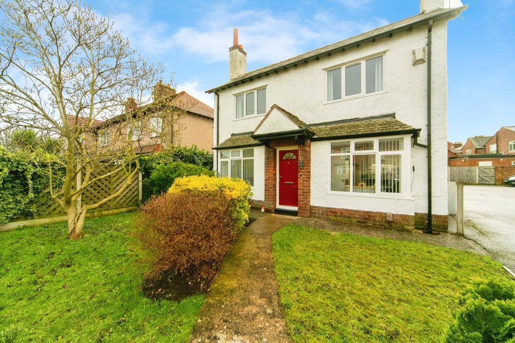 2 bedroom detached house for sale in Walkers Lane, Little Sutton