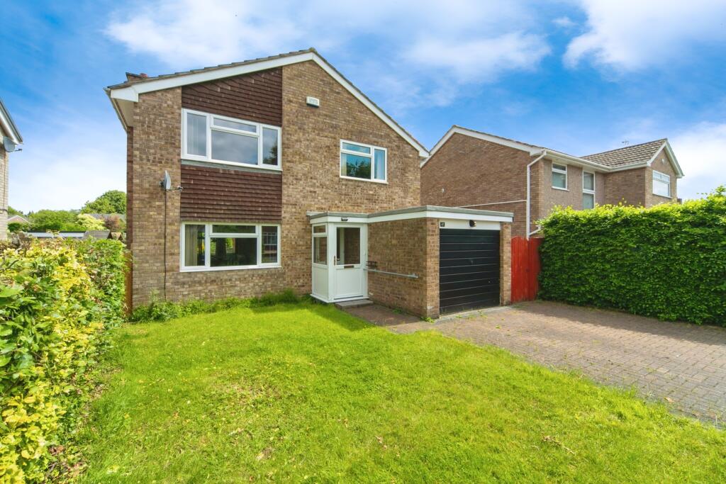 4 bedroom detached house for sale in Howells Avenue, Great Sutton