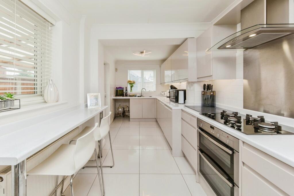 Additional property image - Greenlea Close, Whitby, Ellesmere Port, Cheshire, CH65