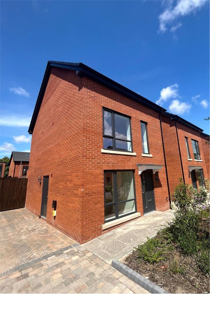 Main image of property: Hooton Road, Hooton, Ellesmere Port, Cheshire, CH66
