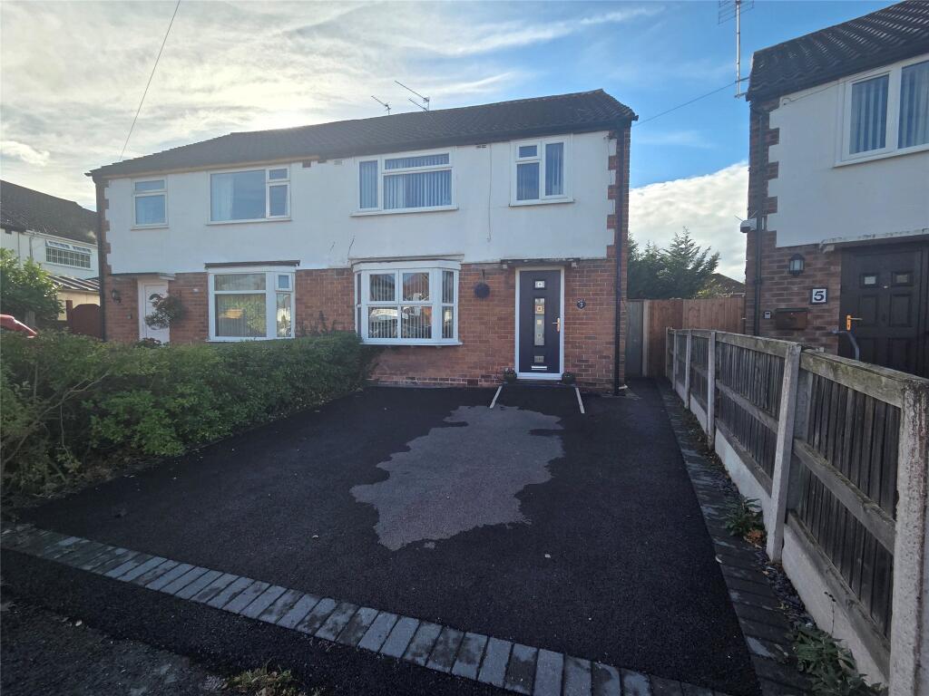 Main image of property: Maxwell Close, Whitby, Ellesmere Port, Cheshire, CH65