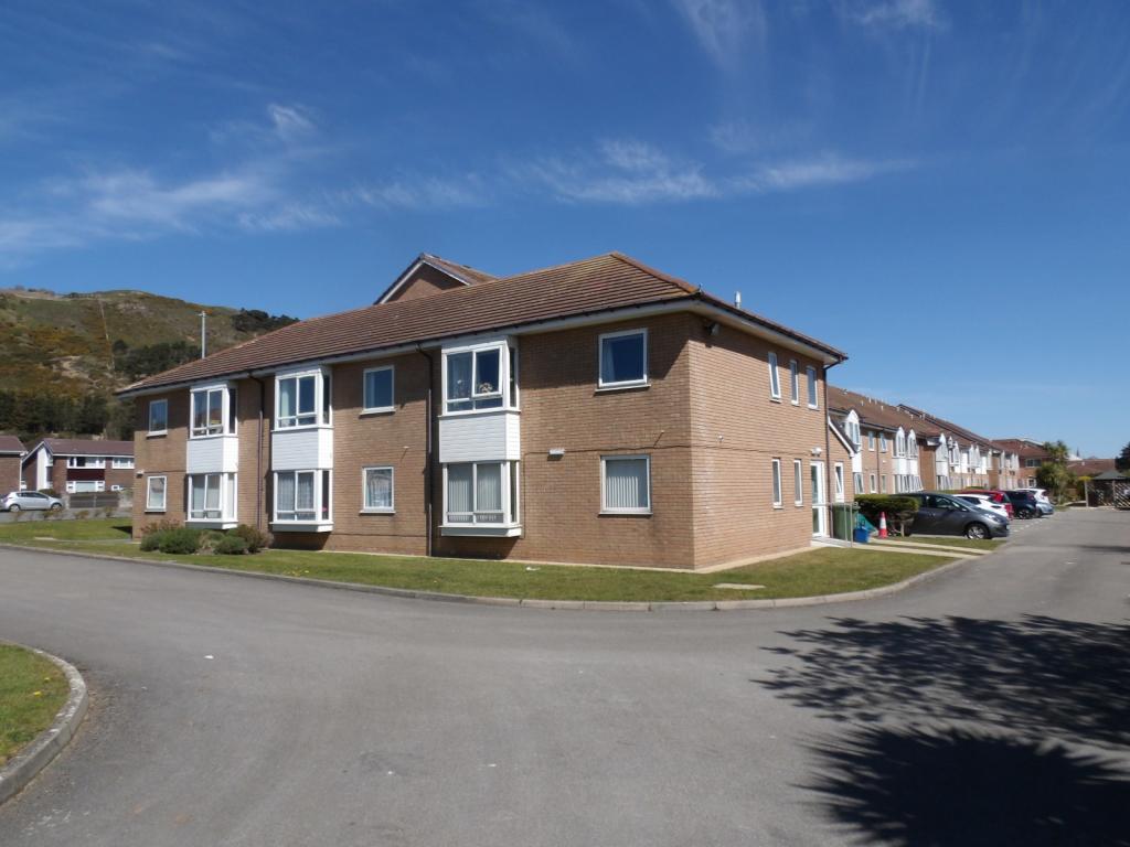 1 bedroom flat for sale in Manor Park, Gloddaeth Avenue, Llandudno
