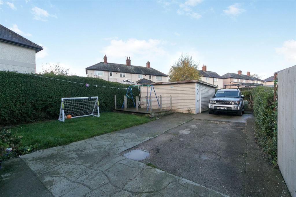 3 bedroom semidetached house for sale in Marl Drive, Llandudno