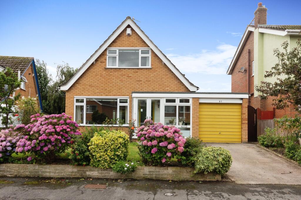 2 bedroom detached house for sale in Ffordd Naddyn, Glan Conwy, Colwyn