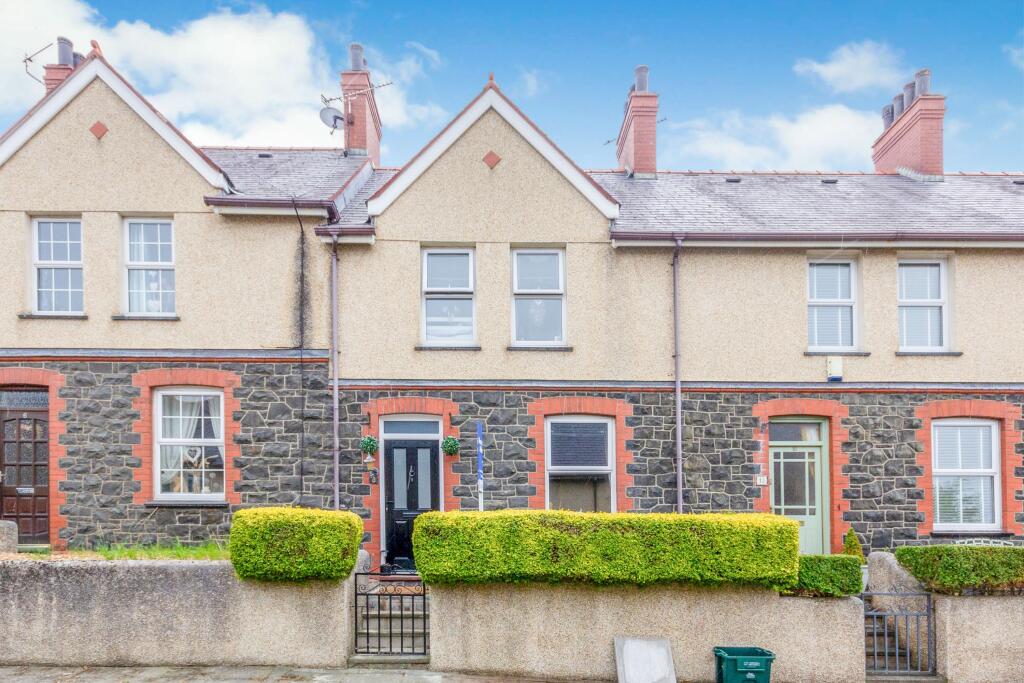 3 bedroom terraced house for sale in Edward Street, Penmaenmawr, Conwy