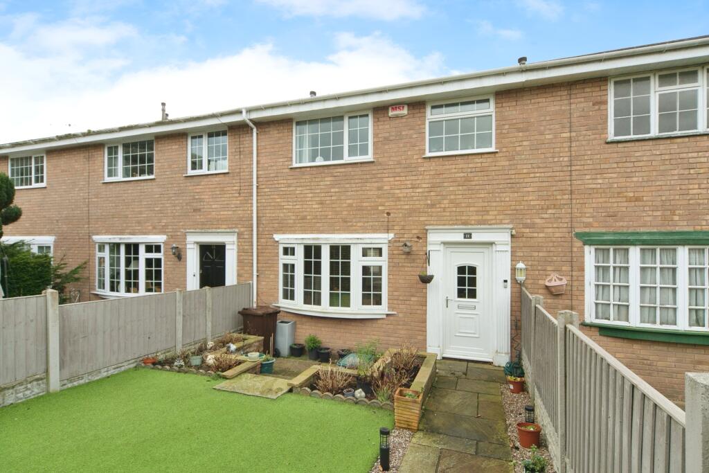 3 bedroom terraced house for sale in The Meadows, Cyffordd Llandudno