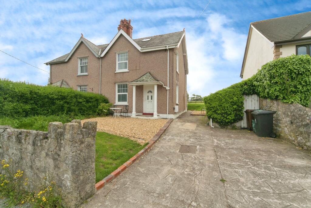 2 bedroom semidetached house for sale in Glanwydden, Llandudno