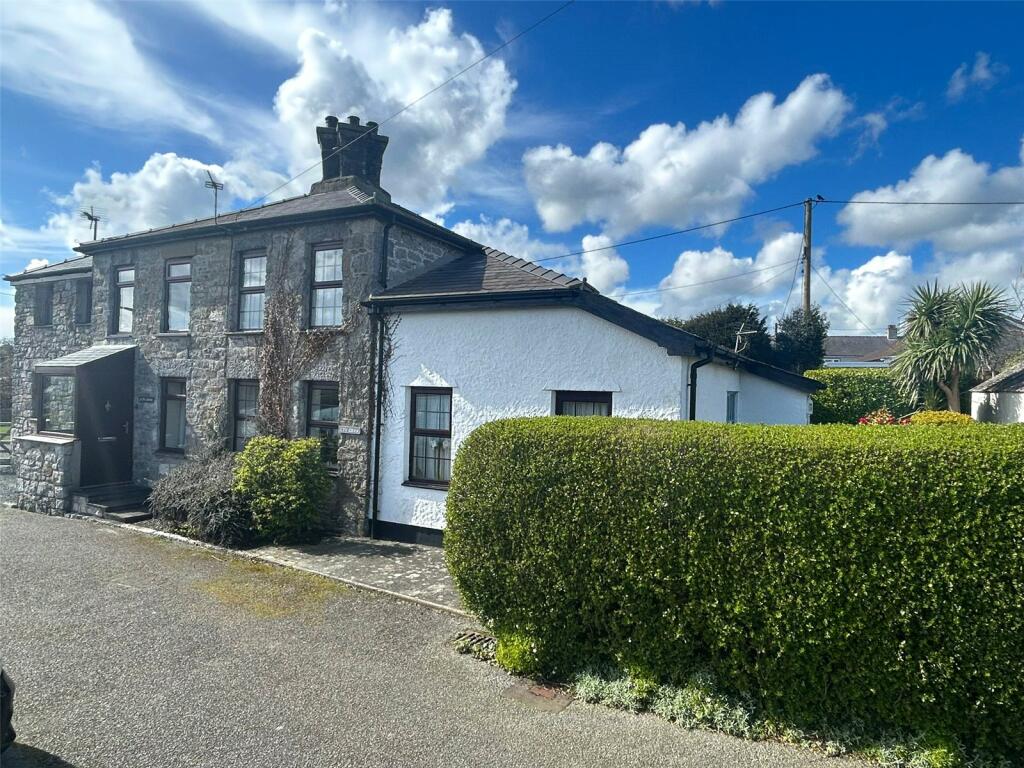 Main image of property: Ty Crwn, Moelfre, Anglesey, LL72