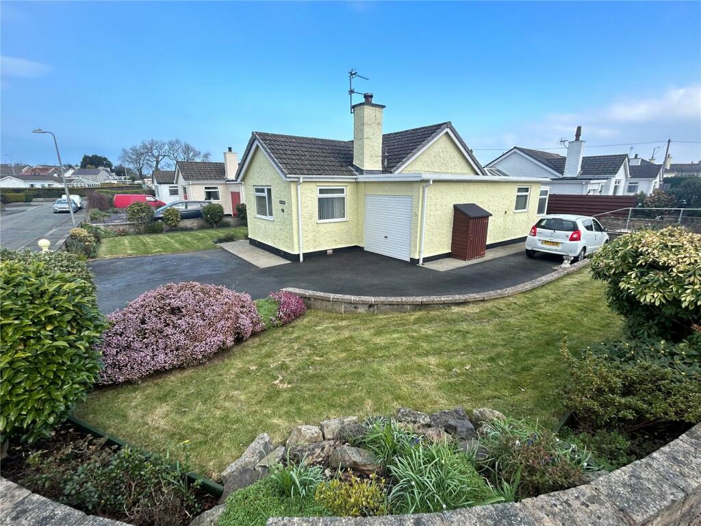 3 bedroom bungalow for sale in Craig Y Don Estate, Benllech, Anglesey