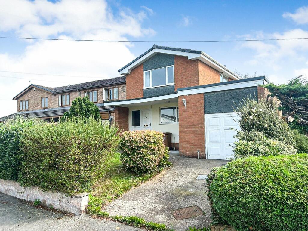 3 bedroom detached house for sale in Parc Hendy, Mold, Flintshire, CH7