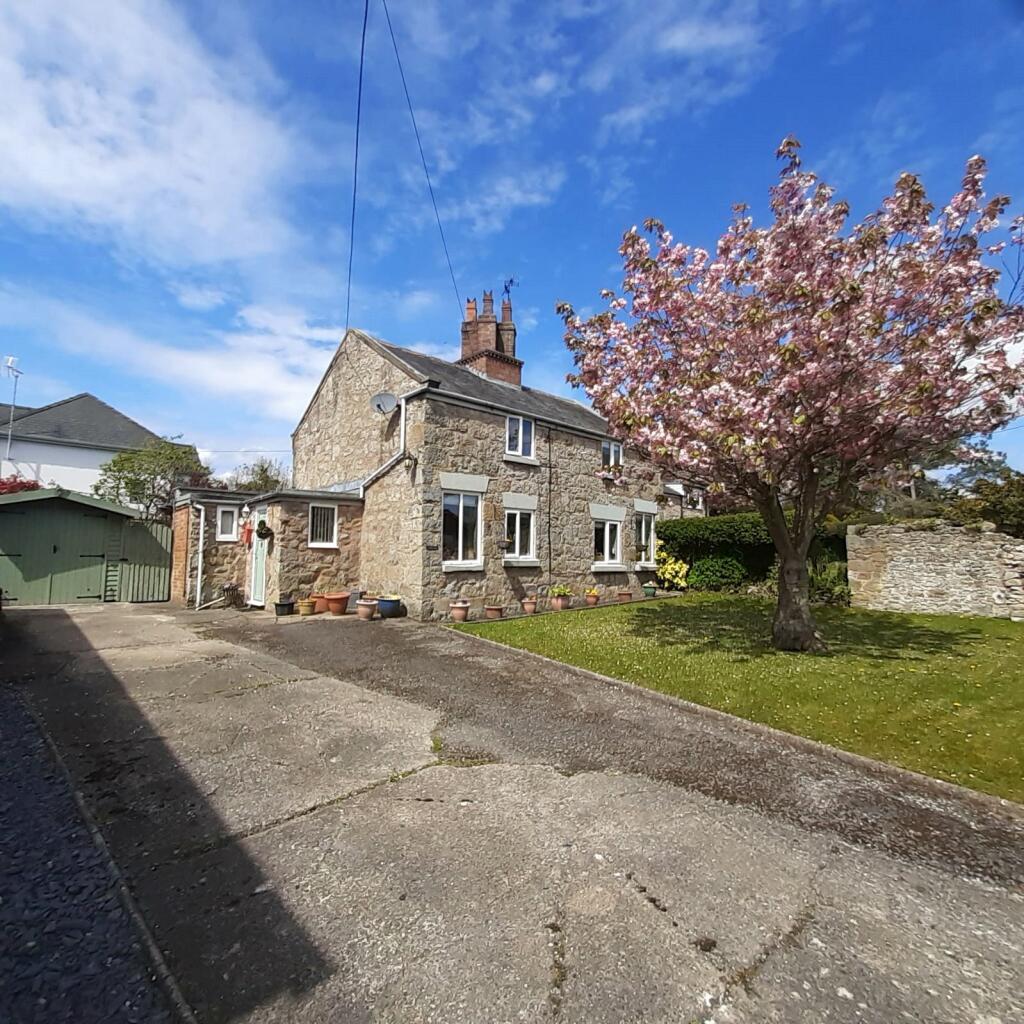 3 bedroom detached house for sale in Church Lane, Gwernaffield, Mold