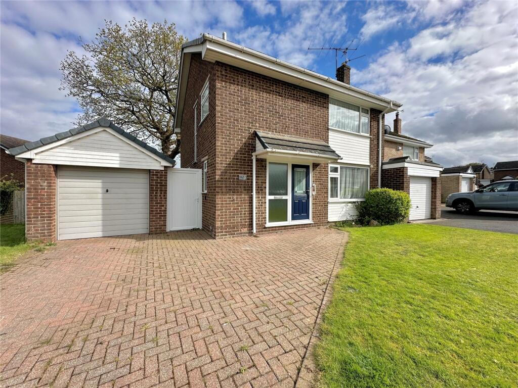 3 bedroom detached house for sale in St. Peters Park, Northop, Mold