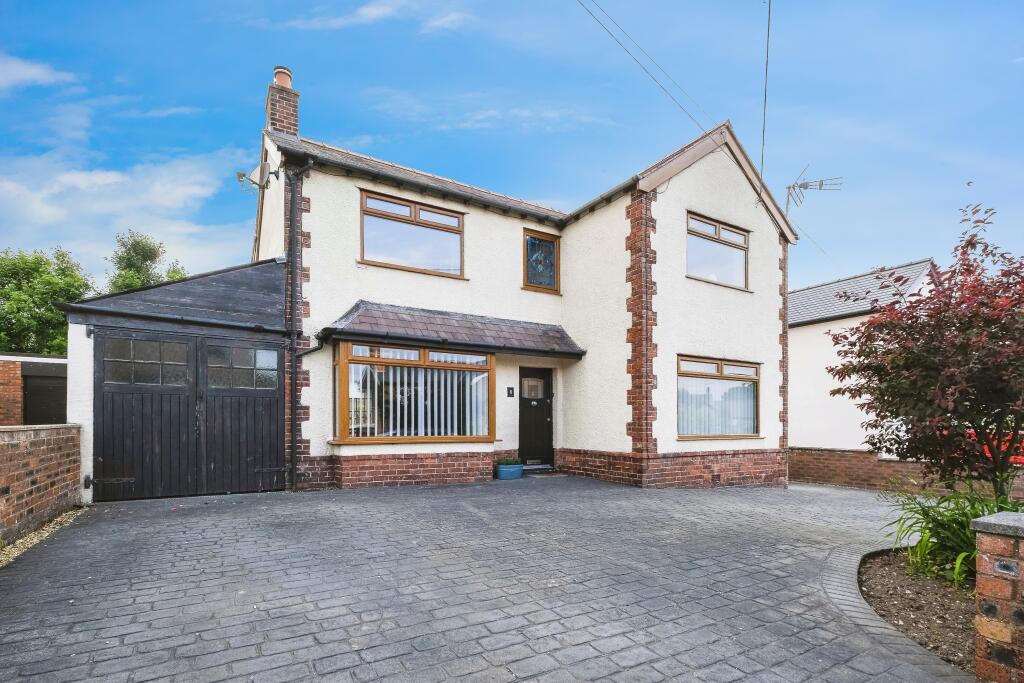 4 bedroom detached house for sale in Argoed Avenue, MOLD, Clwyd, CH7