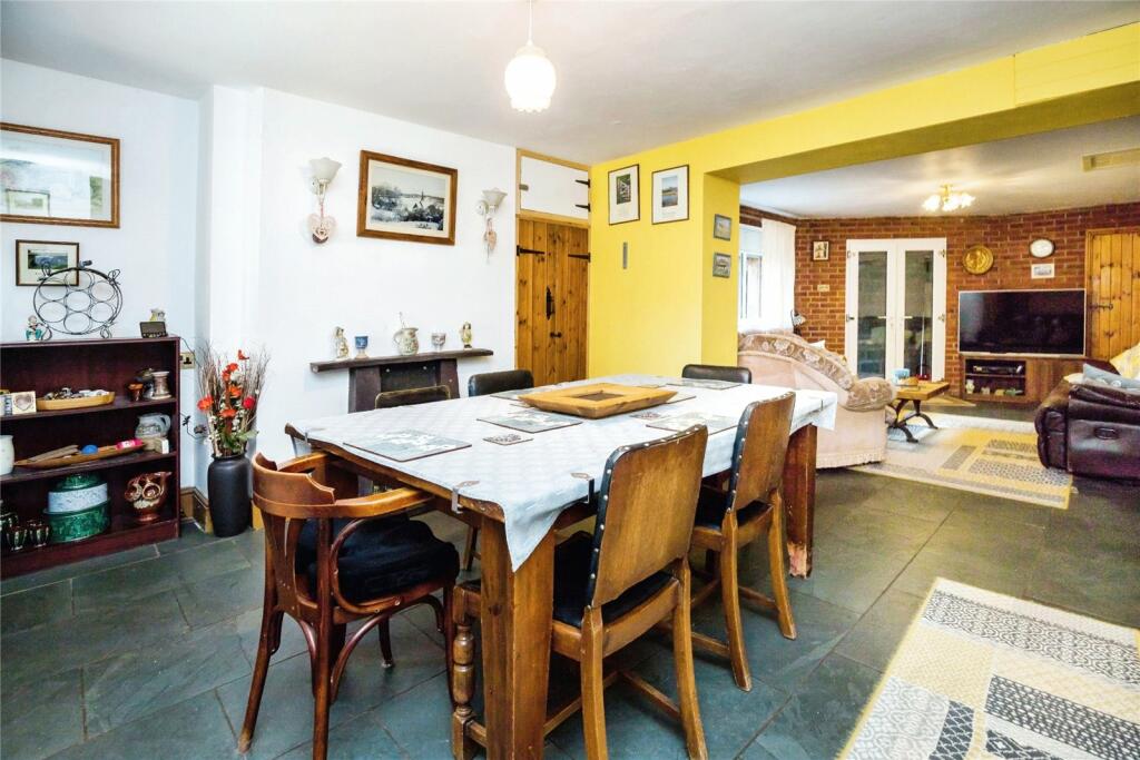 Additional property image - Denbigh Road, Hendre, Yr Wyddgrug, Denbigh Road, CH7
