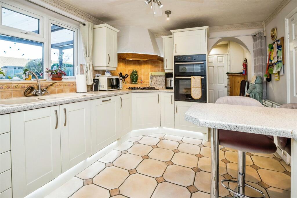 Additional property image - Maes Uchaf, Connah's Quay, Deeside, Flintshire, CH5