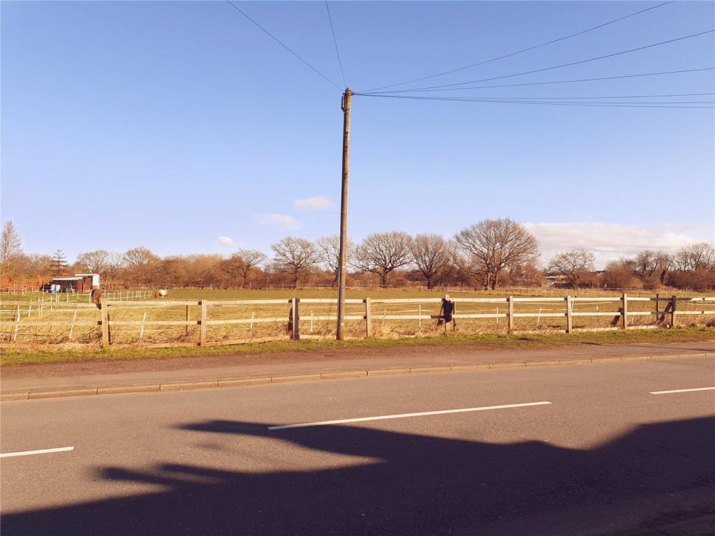 4 bedroom detached house for sale in Farnworth Road, Penketh