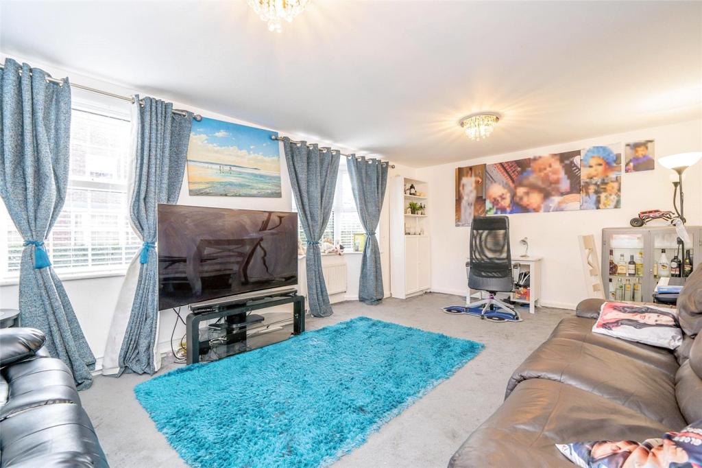 4 bedroom detached house for sale in Oklahoma Boulevard, Great Sankey, Warrington, Cheshire, WA5