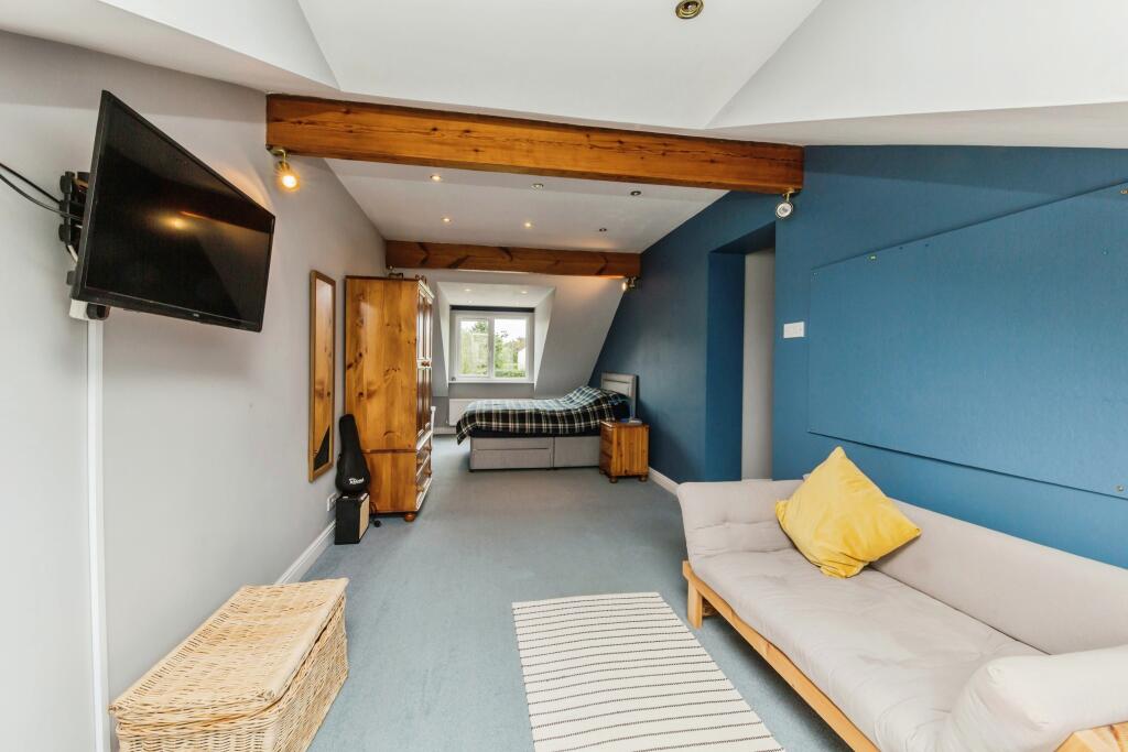 Additional property image - Peacock Avenue, Winsford, Cheshire, CW7