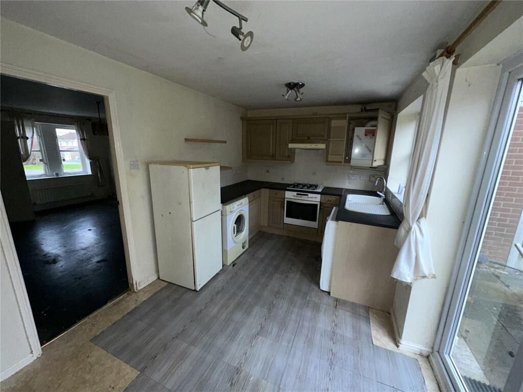Additional property image - Firtree Close, Winsford, Cheshire, CW7