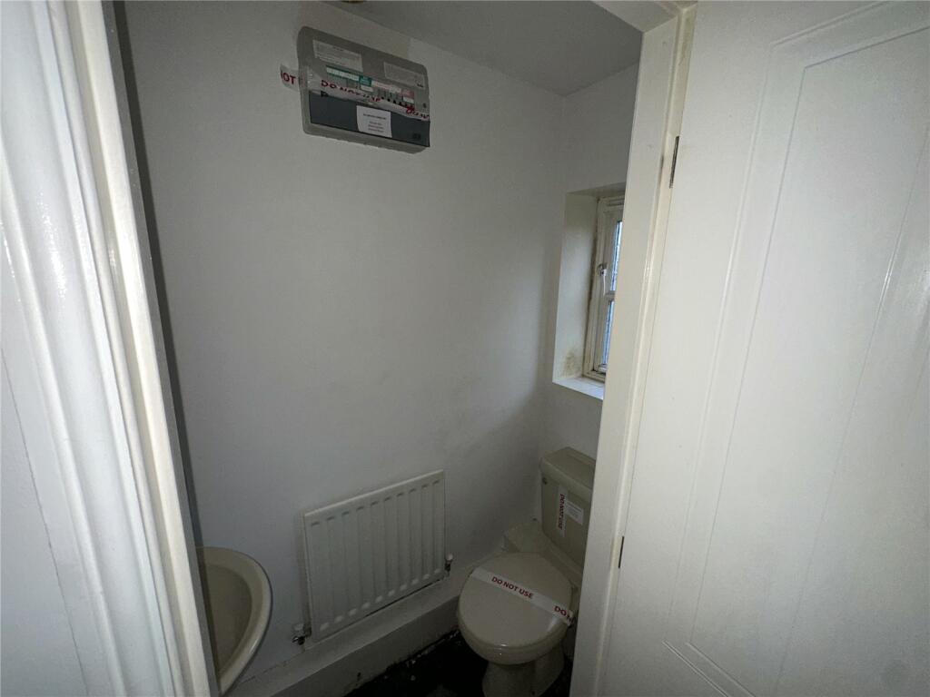 Additional property image - Firtree Close, Winsford, Cheshire, CW7