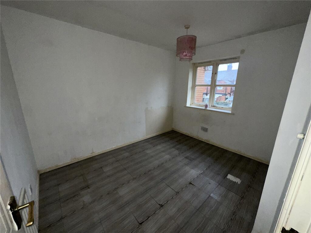 Additional property image - Firtree Close, Winsford, Cheshire, CW7