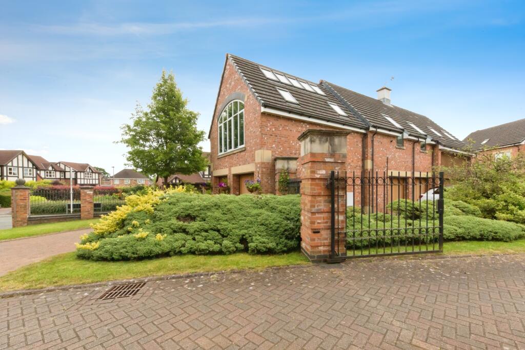 Additional property image - Dunham Court, Hartford, Northwich, Cheshire, CW8