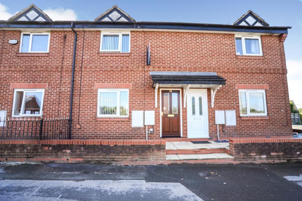 2 bedroom terraced house for sale in Station Road, Winsford, Cheshire, CW7