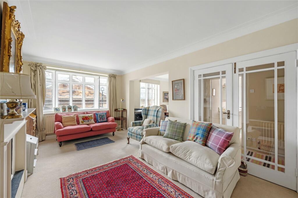 Main image of property: Rosscourt Mansions, 4 Palace Street, London, SW1E