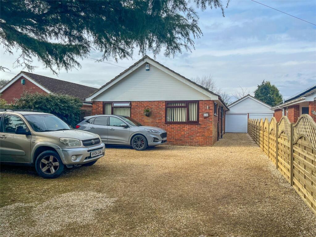 3 bedroom bungalow for sale in Sky End Lane, Hordle, Lymington