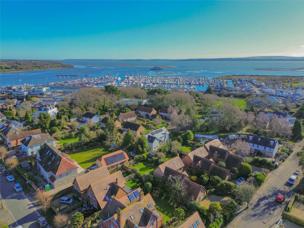 5 bedroom house for sale in Westfield Road, Lymington, Hampshire, SO41
