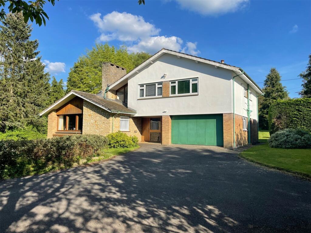 4 bedroom detached house for sale in Cumnor Hill, Oxford, Oxfordshire, OX2