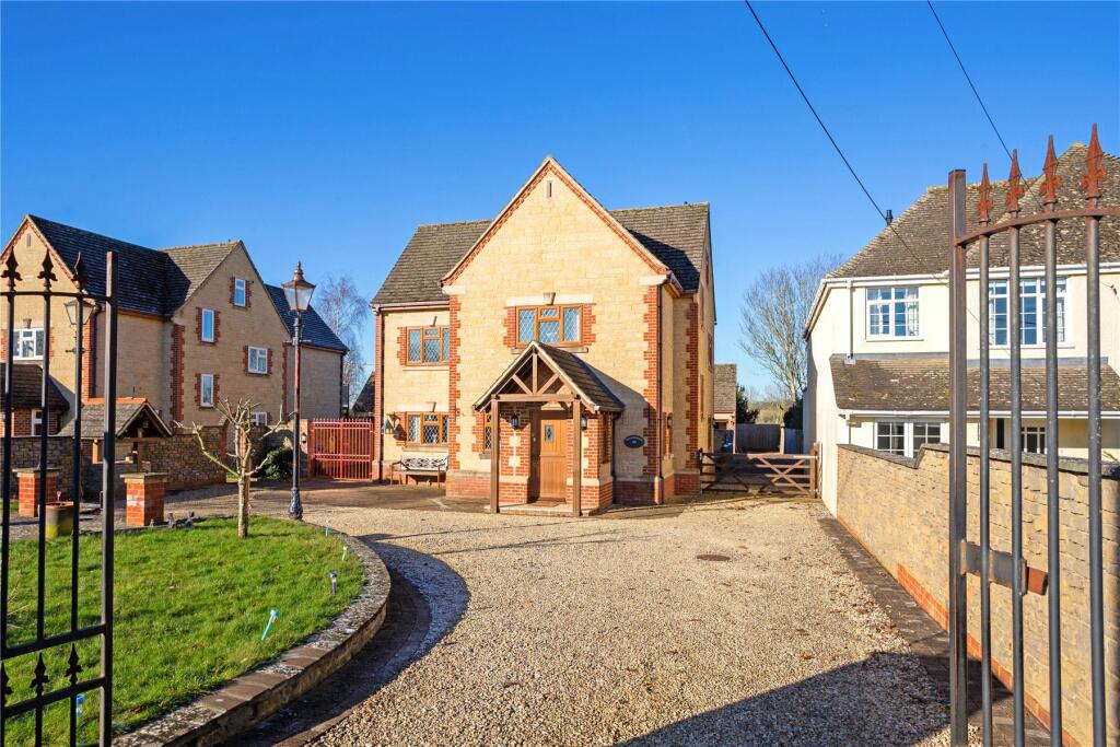 6 Bedroom Detached House For Sale In Eynsham Road Cassington Witney