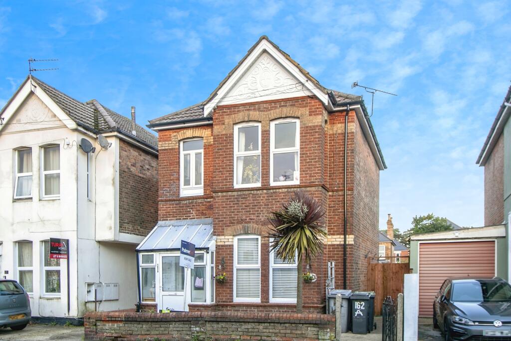 2 bedroom detached house for sale in Ashley Road, SPRINGBOURNE