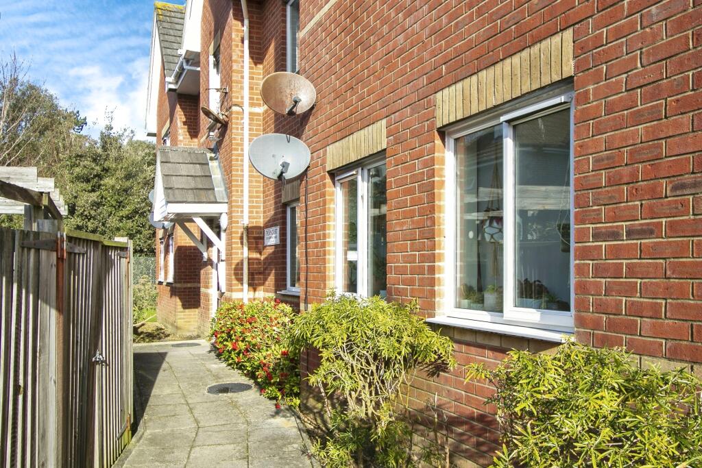 Additional property image - Warwick Road, Bournemouth, Dorset, BH7