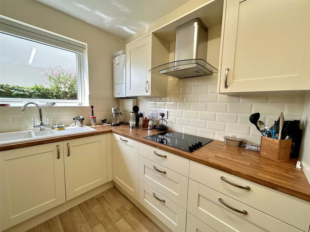 Additional property image - Boscombe Overcliff Drive, Bournemouth, Dorset, BH5