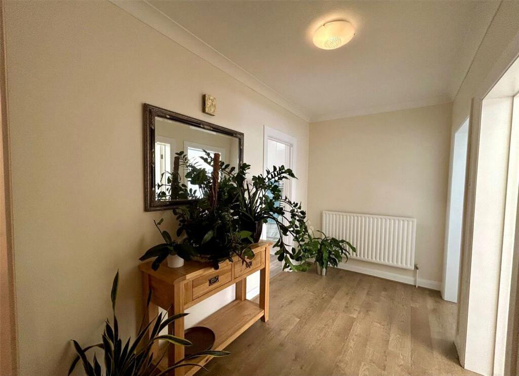 Additional property image - Boscombe Overcliff Drive, Bournemouth, Dorset, BH5