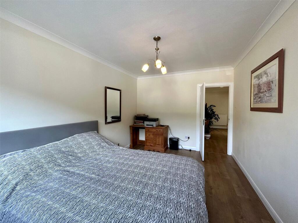 Additional property image - Boscombe Overcliff Drive, Bournemouth, Dorset, BH5